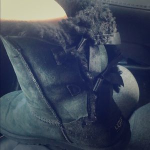 Bailey bow ugg boats